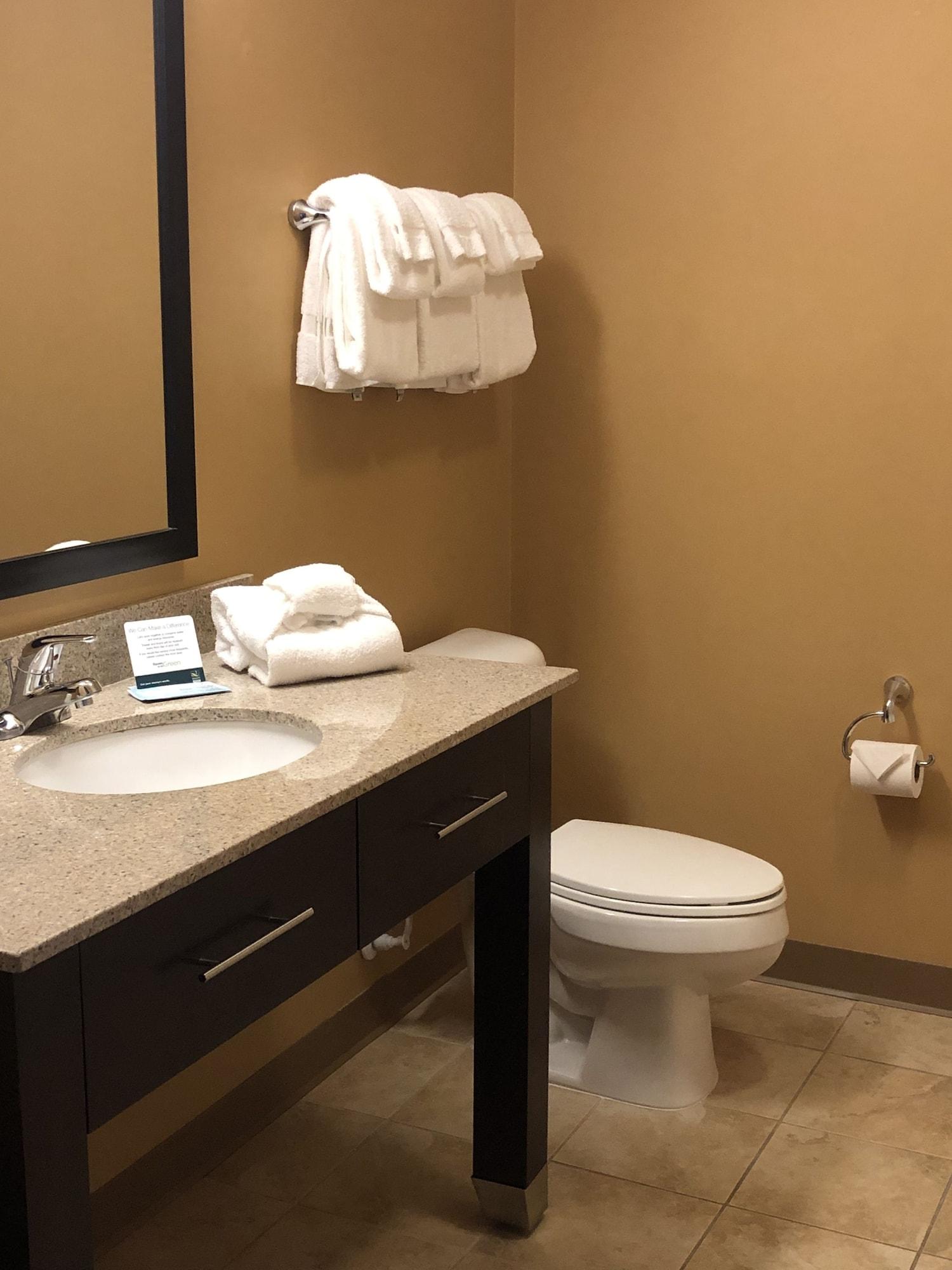 Quality Inn & Suites Minot Exterior foto